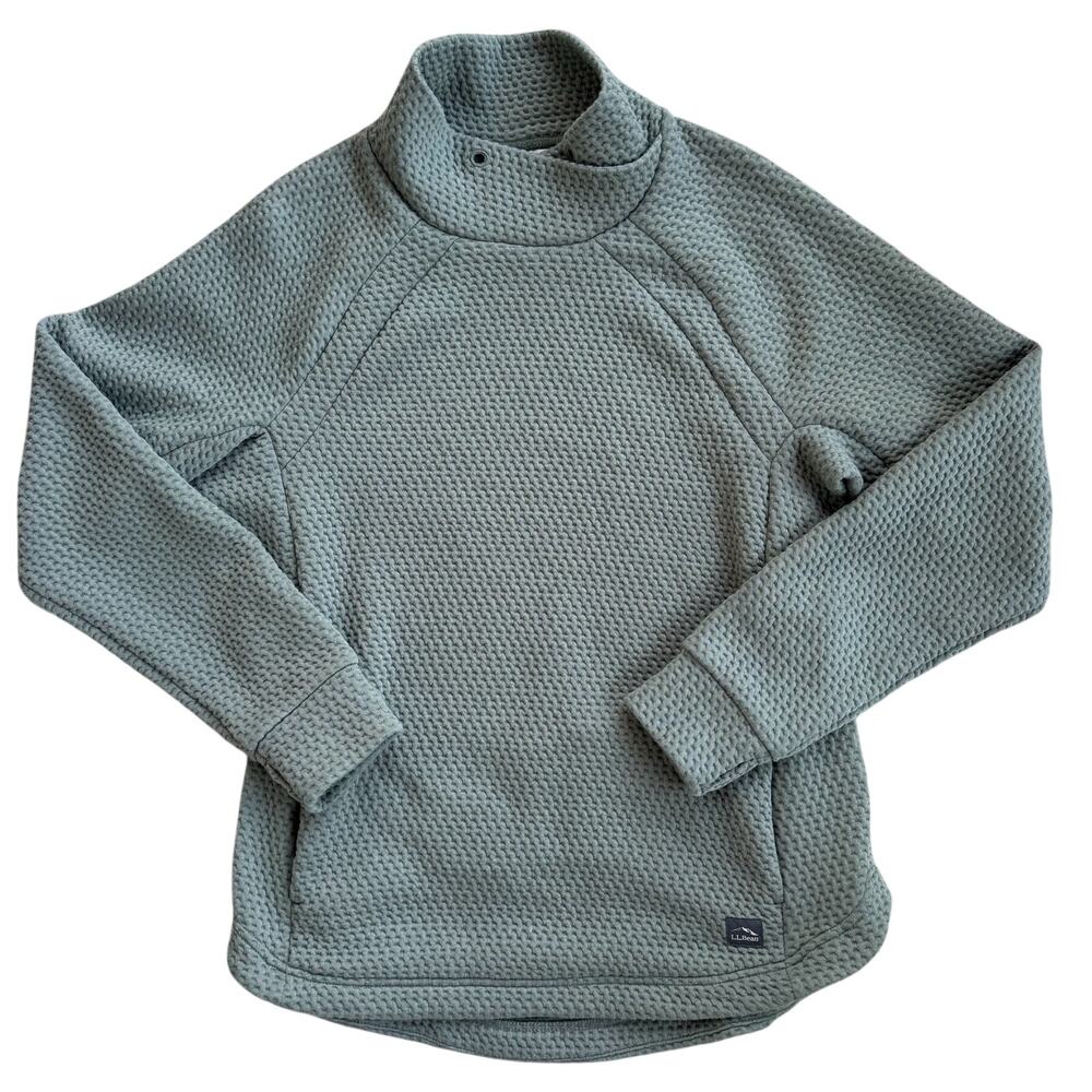 L.L.Bean Women's Ridgeknit Crossneck Pullover
Size Medium